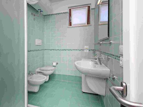 APPARTEMENT 6 personnes - TRILOCALE STANDARD / 3 pièces 65 m² (rez du jardin)