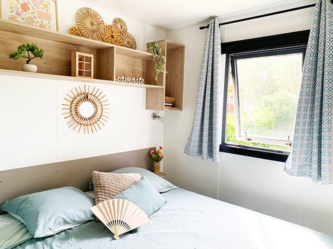 MOBILHOME 4 personnes - PREMIUM 30m² - 2 chambres - TV - lave-vaisselle - climatisation - terrasse