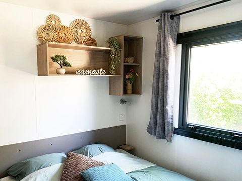 MOBILHOME 6 personnes - PREMIUM 32m² - 3 chambres - TV - lave-vaisselle - climatisation - terrasse -