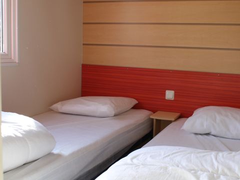 MOBILHOME 8 personnes - MYRTILLE