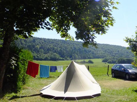 Emplacement - Emplacement tente ou caravane (1 voiture compris) sans électricité
