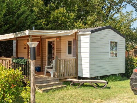 BUNGALOW 4 personnes - Mobil-home | Comfort | 2 Ch. | 4 Pers. | Terrasse surélevée | Clim. | TV