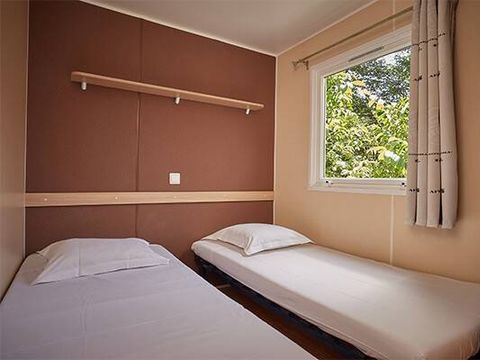 MOBILHOME 5 personnes - Mobil-home | Classic | 3 Ch. | 5 Pers. | Terrasse surélevée | 1 SDB | Clim.