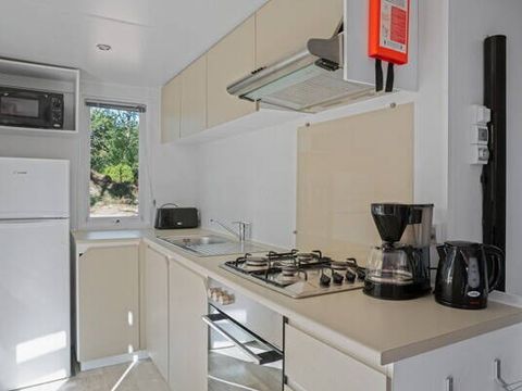 MOBILHOME 4 personnes - Mobil-home | Premium | 3 Ch. | 4 Pers. | Terrasse surélevée | 1 SDB | Clim.