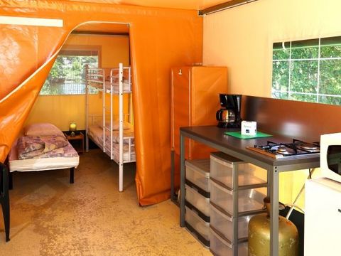 BUNGALOW TOILÉ 5 personnes - INSOLITE 2 chambres (sans sanitaires) BUNGALOW TOILÉ 5 personnes - INSOLITE 2 chambres (sans sanitaires)
