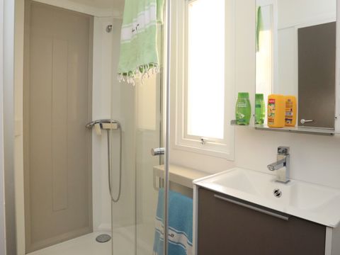 MOBILHOME 8 personnes - COTTAGE TRIBU (Dimanche/Dimanche)