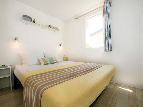 MOBILHOME 6 personnes - Comfort | 3 Ch. | 6 Pers. | Terrasse surélevée | Clim. | TV