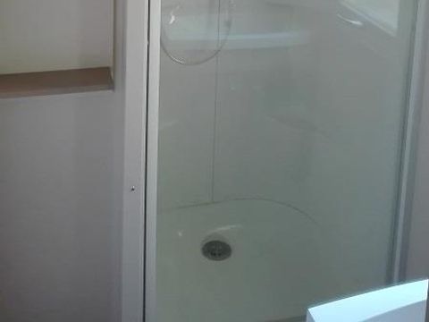 MOBILHOME 4 personnes - avec télévision