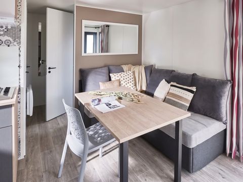 MOBILHOME 6 personnes - CONFORT - 3 chambres - TV - CLIM - LV