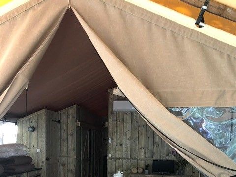 Tente en toile et en bois 5 personnes - Tente Glamping 2