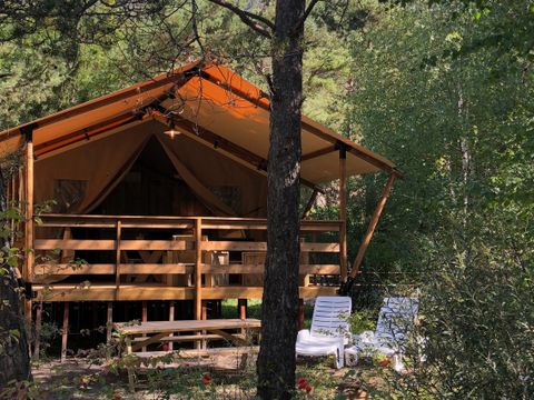 Tente en toile et en bois 6 personnes - Tente Glamping 3