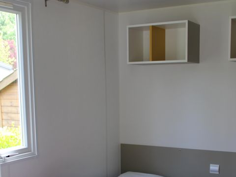 MOBILHOME 4 personnes - Confort 27m² dont terrasse 2 chambres + TV