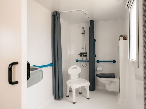 MOBILHOME 4 personnes - Confort 27m² PMR 2 chambres dont terrasse + TV