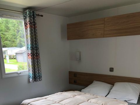 MOBILHOME 4 personnes - Confort 27m² PMR 2 chambres dont terrasse + TV