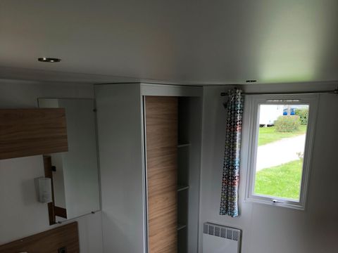 MOBILHOME 4 personnes - Confort 27m² PMR 2 chambres dont terrasse + TV