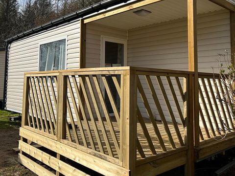 MOBILHOME 4 personnes - 25m² Premium  (2ch-4pers) dont Terrasse semi-couverte + TV + LV + BBQ