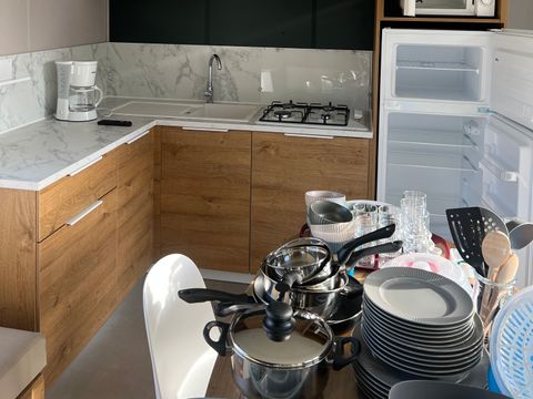 MOBILHOME 6 personnes - 35m² Premium (3ch-6pers) + Terrasse + TV + LV