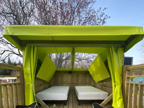 HÉBERGEMENT INSOLITE 2 personnes - Camp Etoile 4m² - spécial Randonneur / Cycliste HÉBERGEMENT INSOLITE 2 personnes - Camp Etoile 4m² - spécial Randonneur / Cycliste