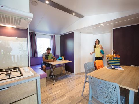 MOBILHOME 6 personnes - Resasol - 3 chambres - TV - PLANCHA