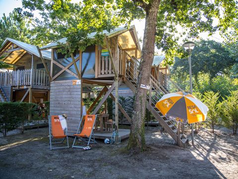 TENTE 2 personnes - LODGE PERCHEE - 1 chambre (sans sanitaires)