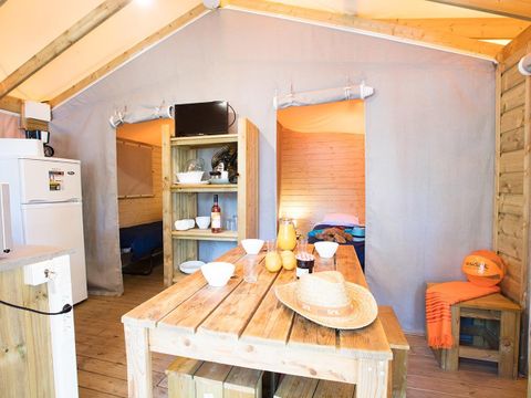 TENTE TOILE ET BOIS 5 personnes - CABANE sur Pilotis