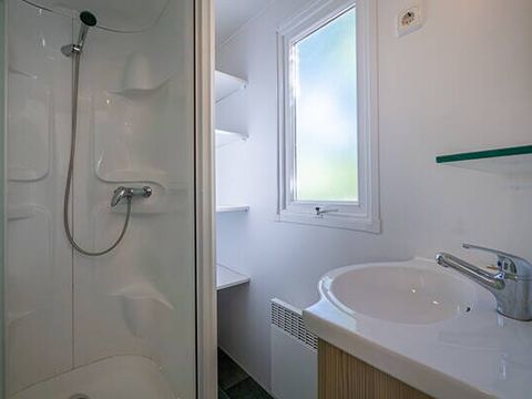 Bungalow 6 personnes - Mobil-home | Comfort | 2 Ch. | 4/6 Pers. | Terrasse surélevée | TV