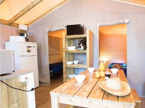 Tente 5 personnes - Cabane | 2 Ch. | 4/5 Pers. | TV