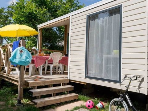 BUNGALOW 6 personnes - Mobil-home | Comfort | 2 Ch. | 4/6 Pers. | Terrasse simple | TV