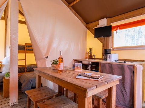 Tente en toile et en bois 5 personnes - RESASOL - 2 chambres