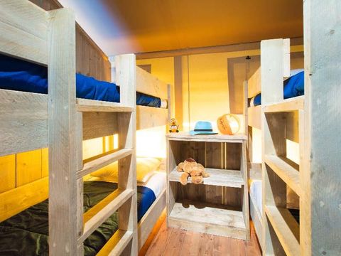 Tente en toile et en bois 8 personnes - ECOLUXE - 3 chambres