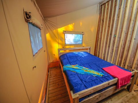 Tente en toile et en bois 5 personnes - ECOLUXE - 2 chambres