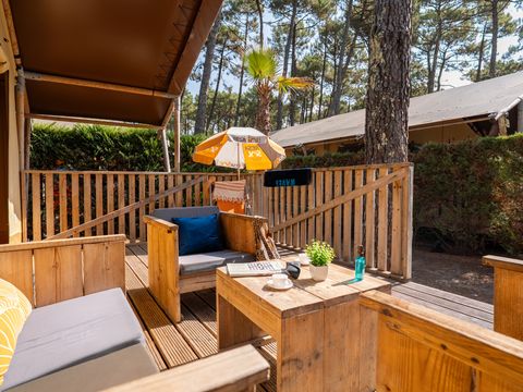 Tente en toile et en bois 5 personnes - ECOLUXE - 2 chambres