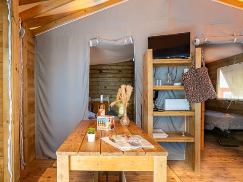 Tente en toile et en bois 5 personnes - CABANE sur pilotis