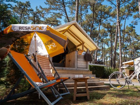 Tente en toile et en bois 2 personnes - DUO (sans sanitaires)