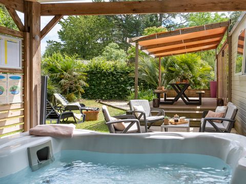 Mobilhome 6 personnes - Cottage Atlantique - 3 chambres - 2 salles de bain 40m² - Spa