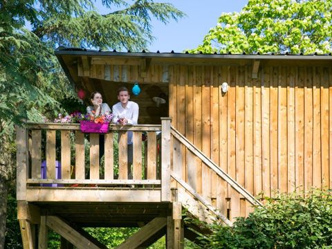 Hébergement 3 personnes - La Cabane du Voyage - Cabane sur pilotis 1 chambre - 24m² + terrasse 16m²