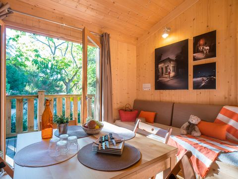 HÉBERGEMENT INSOLITE 3 personnes - La Cabane du Voyage - Cabane sur pilotis 1 chambre - 24m² + terrasse 16m²