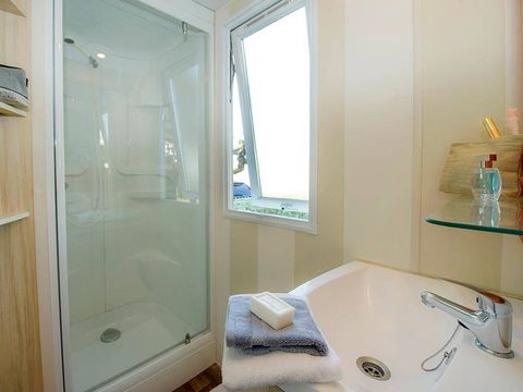 Bungalow 6 personnes - Mobil-home | Comfort | 3 Ch. | 6 Pers. | Terrasse surélevée