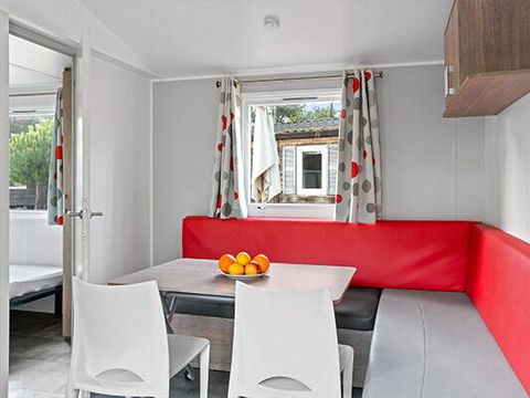 Bungalow 6 personnes - Mobil-home | Comfort | 2 Ch. | 4/6 Pers. | Terrasse simple