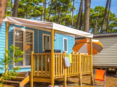 Bungalow 6 personnes - Mobil-home | Comfort | 2 Ch. | 4/6 Pers. | Terrasse surélevée | TV
