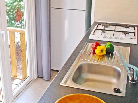 BUNGALOW 6 personnes - Mobil-home | Comfort | 2 Ch. | 4/6 Pers. | Terrasse surélevée | TV