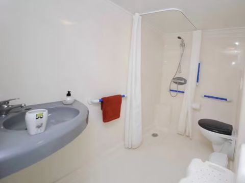 MOBILHOME 6 personnes - Mobil-home | Comfort | 2 Ch. | 4/6 Pers. | Terrasse surélevée | Clim. | TV