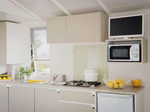 Mobilhome 4 personnes - Loggia Bay (2 chambres) climatisé, TV, wifi inclus