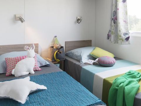 MOBILHOME 4 personnes - Louisiane Méditerranée - 2 chambres - TV