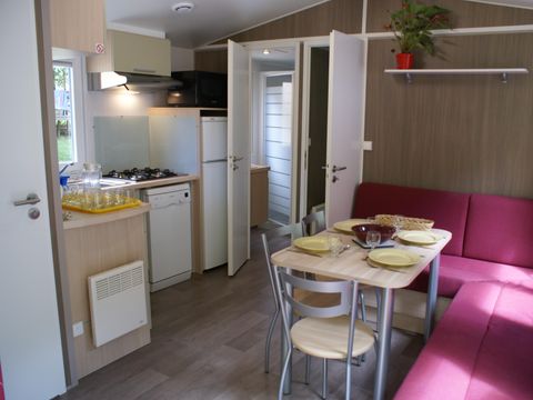 Mobilhome 4 personnes - 'Louisiane' Oakley-Océane-Pacifique (2 chambres) climatisé, TV ,wifi inclus