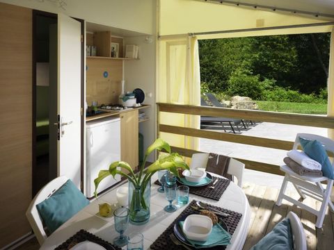 BUNGALOW TOILÉ 5 personnes - mobi-tente TITHOME dimanche 4/5  pers