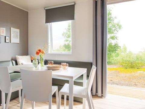 MOBILHOME 6 personnes - BAY PREMIUM 32m² vue jardin