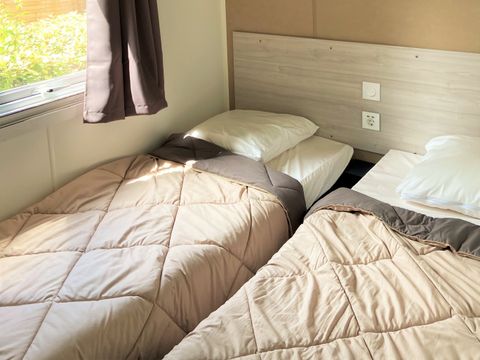 MOBILHOME 6 personnes - ESPACE PREMIUM 35m2 clim TV