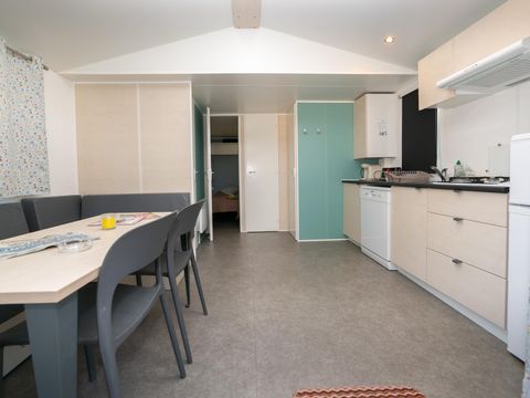 MOBILHOME 6 personnes - MH2 Premium + terrasse 8 m², avec sanitaires