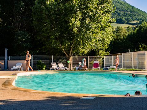 Flower Camping Saint Lambert - Camping Aveyron - Image N°3